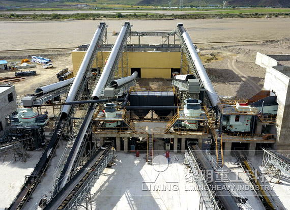 砂石破碎現(xiàn)場